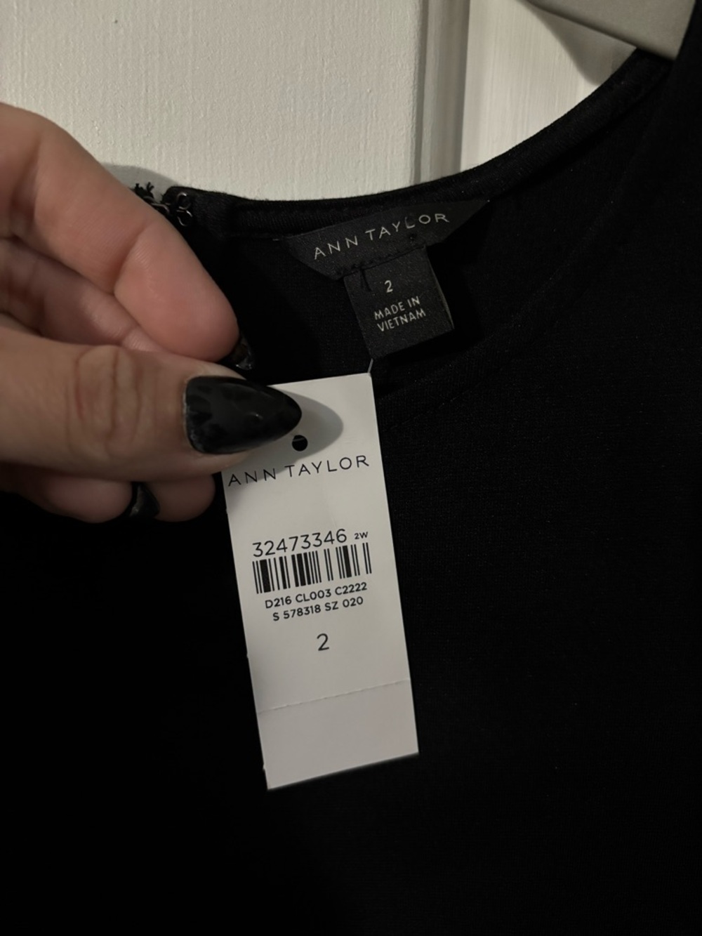 Ann Taylor BNWT. Classic dress. Black top, houndstooth pattern tweed bottom. - Picture 2 of 6